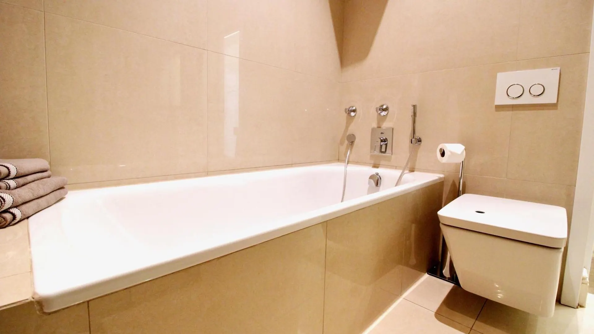 아파트 Urban Oasis In Neubau With Cozy Fireplace 비엔나