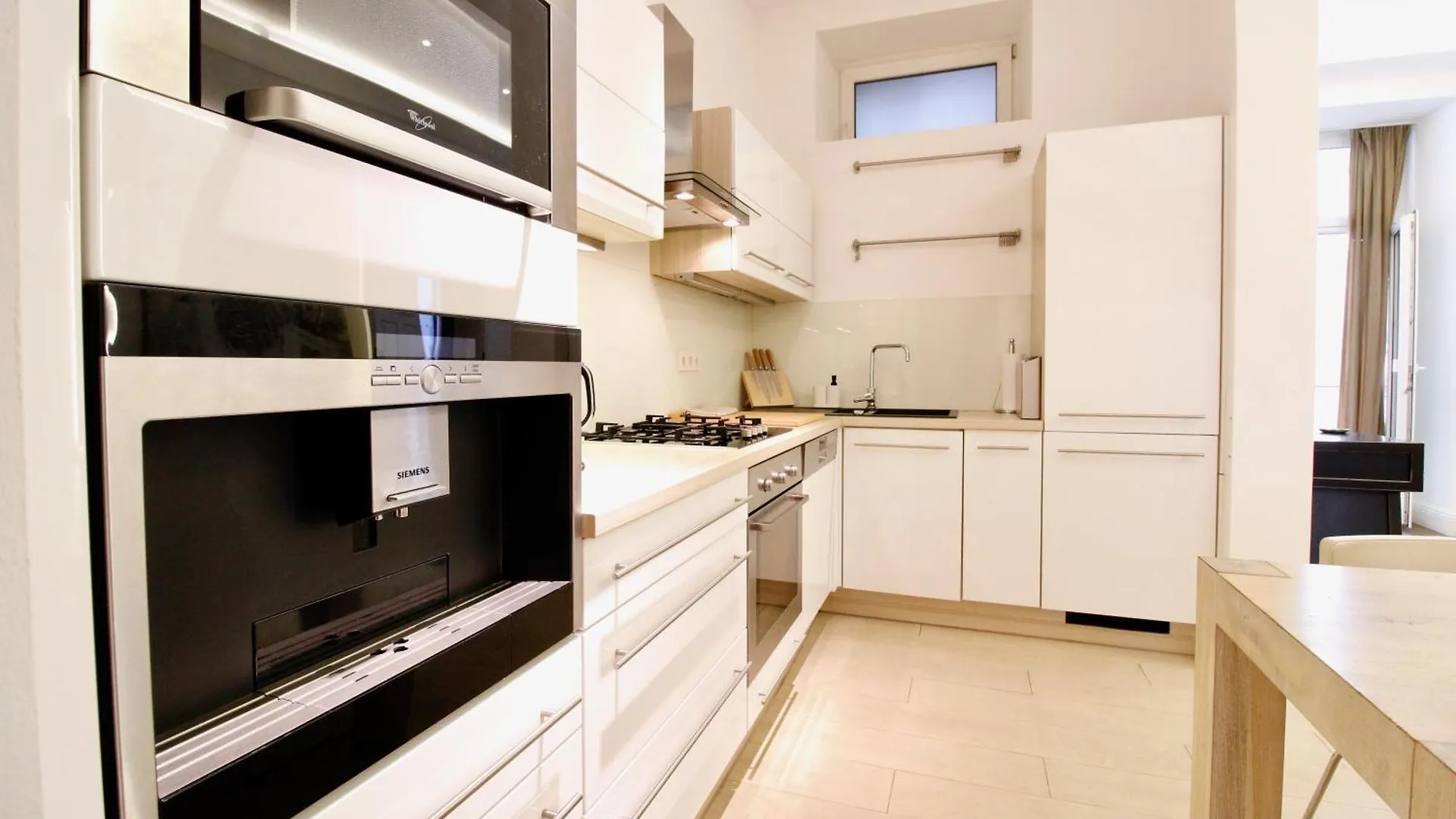 Apartament Urban Oasis In Neubau With Cozy Fireplace Viena Austria